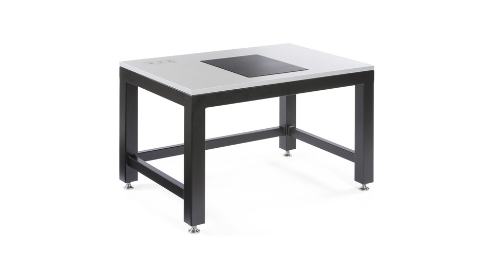 Accurion Workstation with integrated i4 active vibration isolation