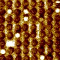 Magnetic patterned array